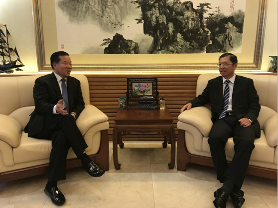 刘绍喜团长出席宜华集团改扩建中国-加蓬示范小学竣工仪式和中加企业
