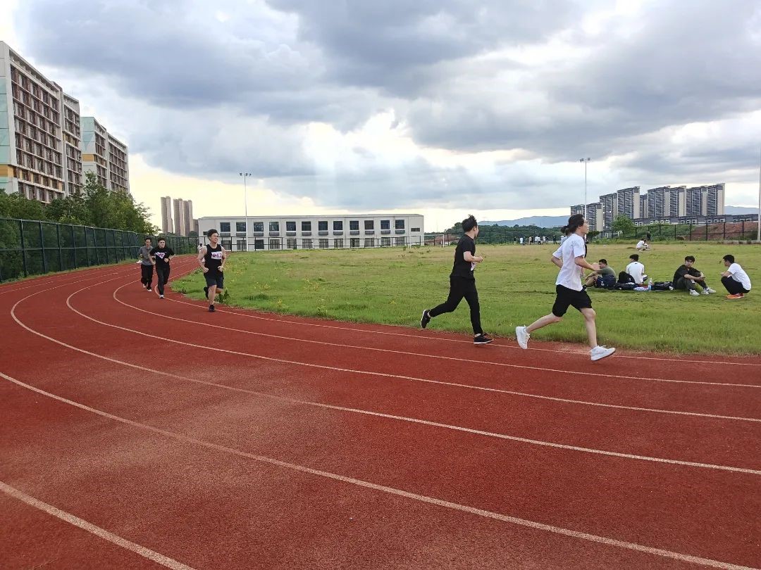 6bde5ca0dd112d79.jpg 6bde5ca0dd112d79.jpg